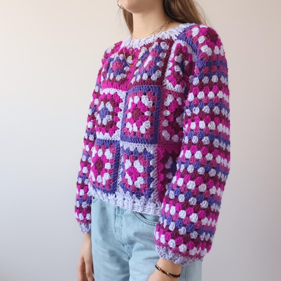 プラスサイズのマルチカラーグラニースクエアクロシェセーター