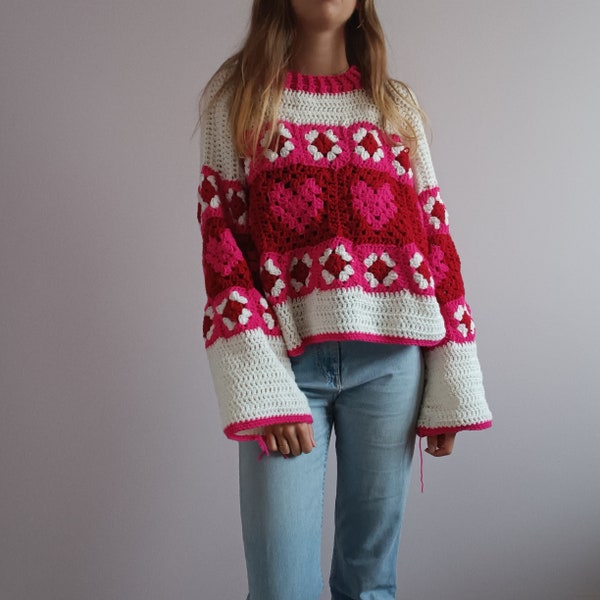 Pull cœurs Saint-Valentin en crochet handmade