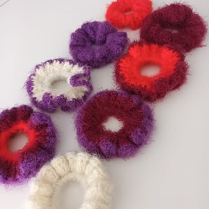 Scrunchies/Chouchous tout doux en crochet handmade image 1