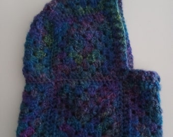 Cagoule en granny squares, en crochet, handmade