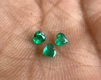 Shining Mini Layout Natural Emerald/ Unique Cut /Emerald Layout/ Heart Shape/ Zambian Emerald/ Precious Stone/ For Jewellery/ Gift Item