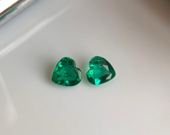 Mini Sparkling Natural Emerald/ Unique Cut /Emerald Pair/ Heart Shape/ Zambian Emerald/ Precious Stone/ For Jewellery/ Gift Item