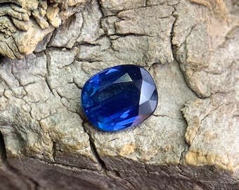 Natural Blue Sapphire: 1.13 Ct Cushion Cut Madagascar Gemstone