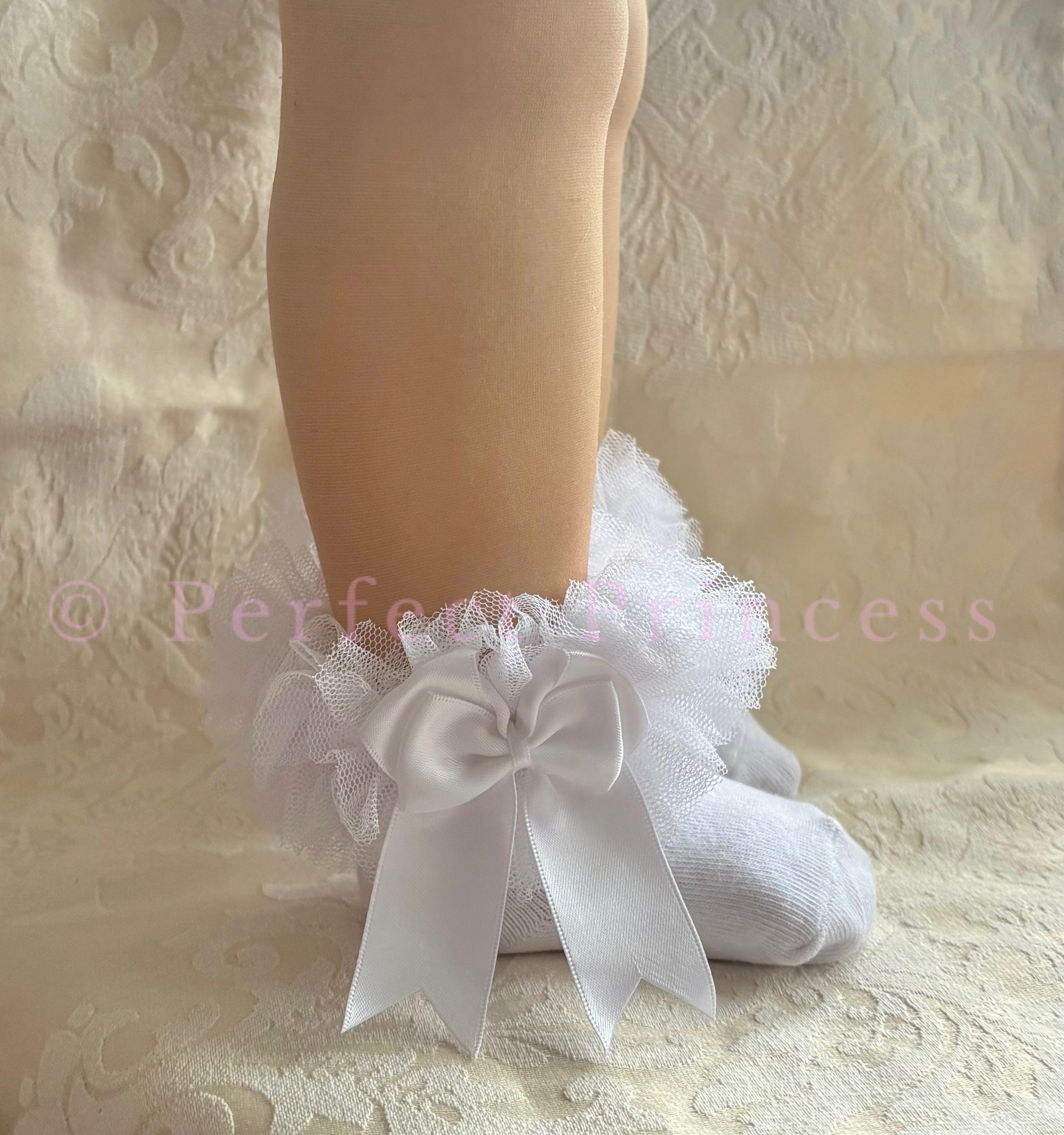 nike frilly ankle socks