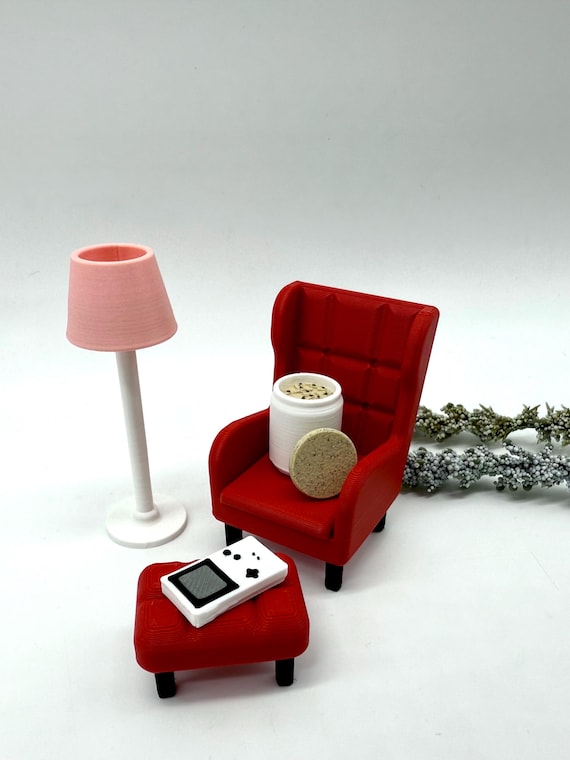 Wichtel, 1:12 Sessel mit Fußhocker und Stehlampe, Puppenhaus, 3DKidsDesigns