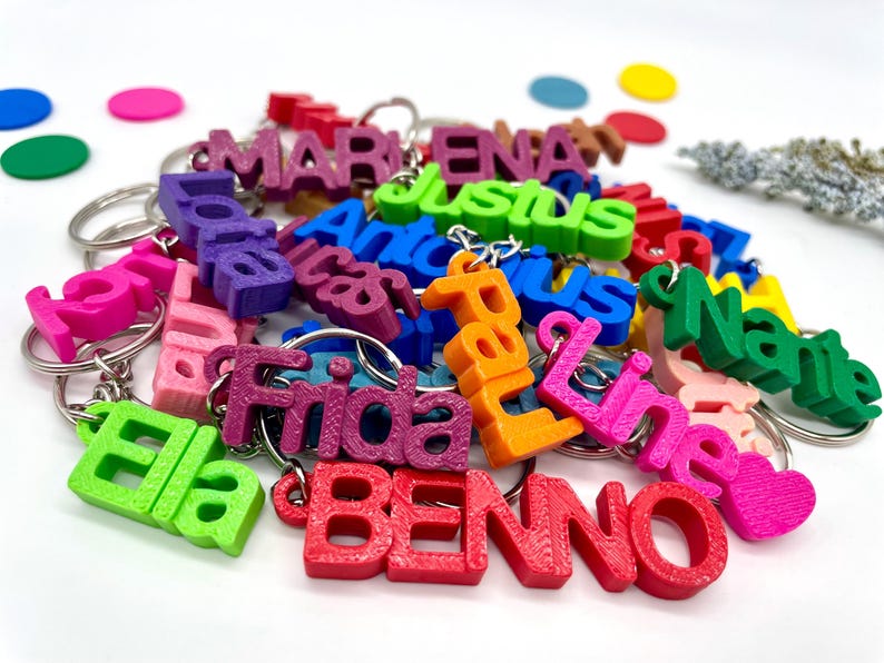 Personalized keychain with name, gift for starting school 2026, 3DKidsDesigns image 1