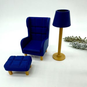 Wichtel, 1:12 Sessel mit Fußhocker und Stehlampe, Puppenhaus, 3DKidsDesigns