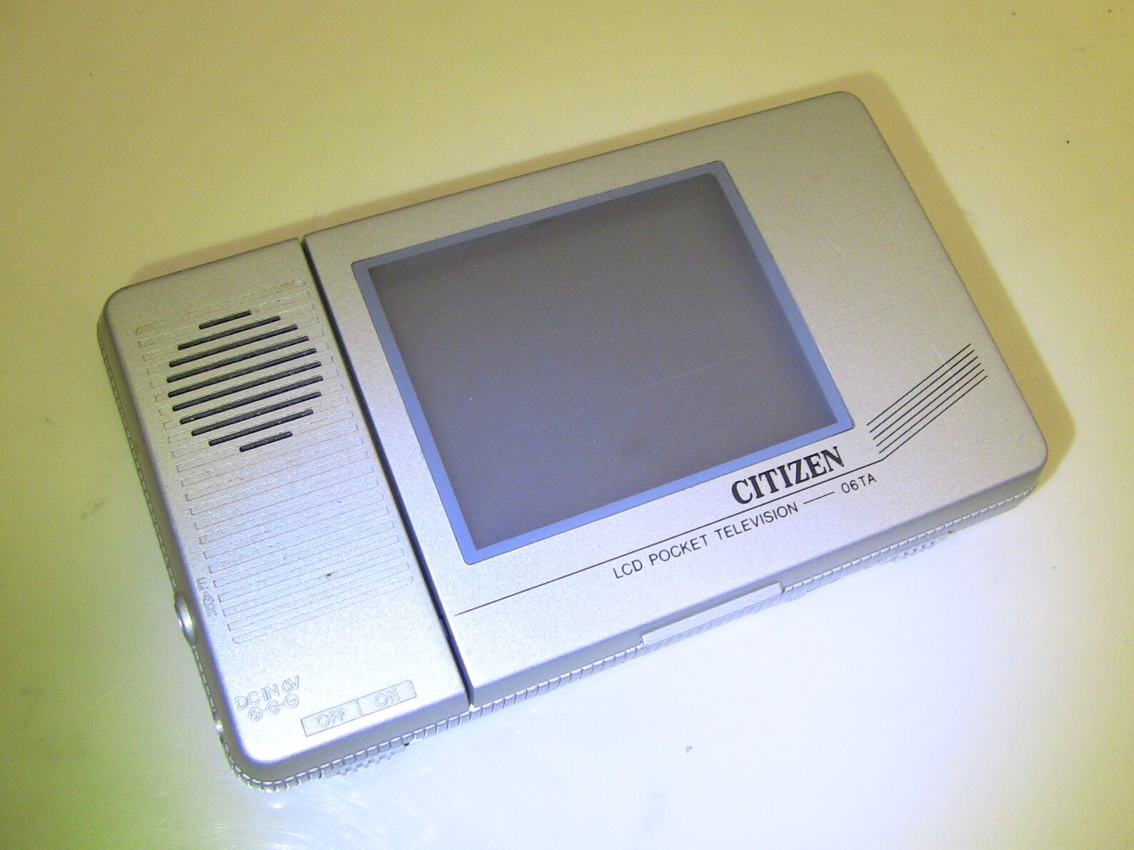 Vintage Citizen 06TA LCD Pocket Portable TV Television Etsy