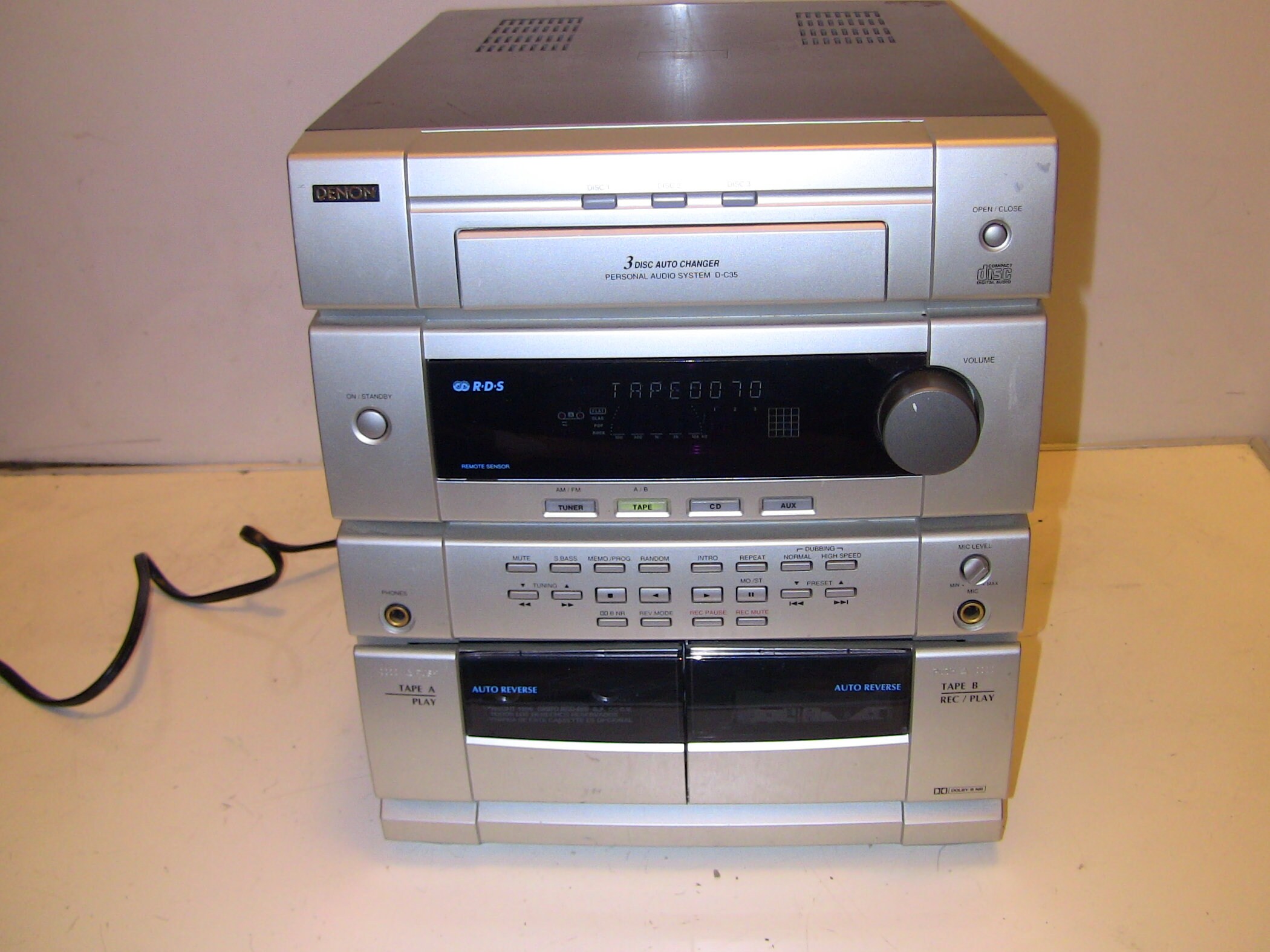 Denon D-C35 3-CD Dual Cassette Stereo 