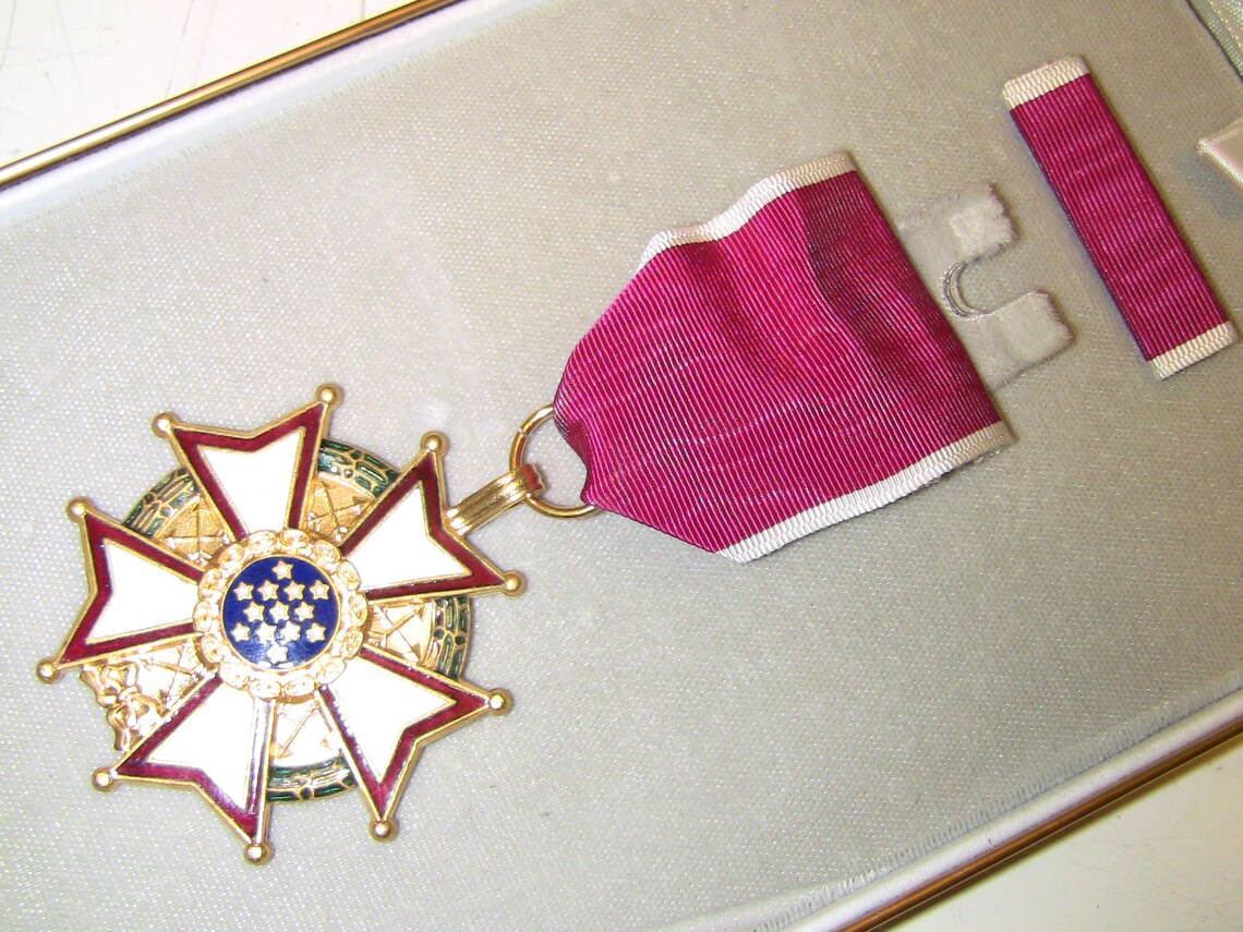 US Military 'legion of Merit' Award Medal W/ Ribbon Etsy