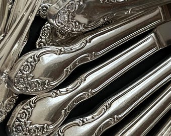 Vintage Flatware Silverplate, Roger’s LADY DENSMORE Pattern, 33 Pieces