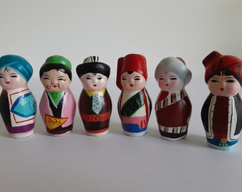 Chinese Minjianniren Clay Figurines Set of 5