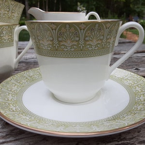 Vintage Teacups, Royal Doulton &quot;Sonnet&quot; Pattern, English China, Set of 4 with Creamer