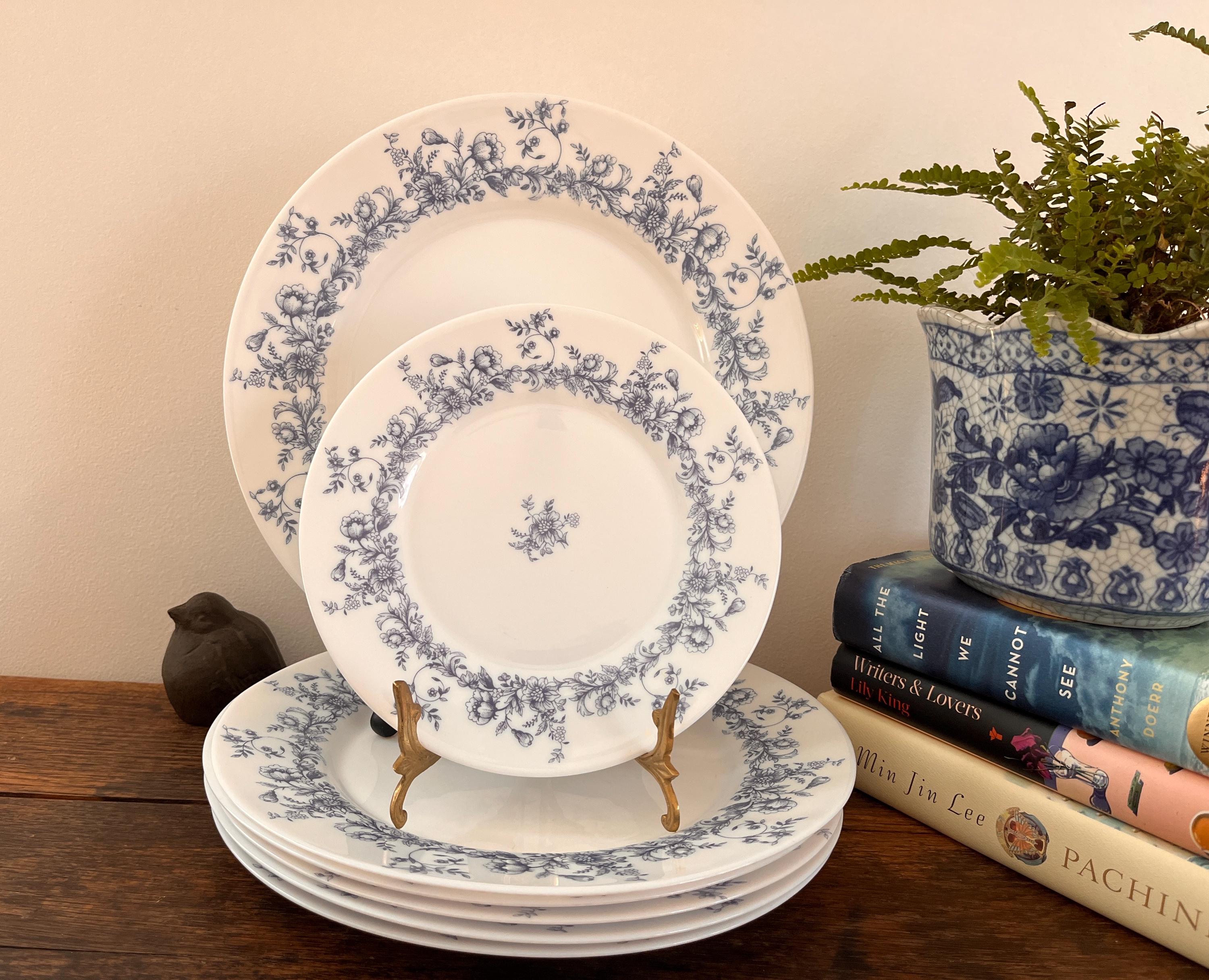 Vintage Dishes, Arcopal GLENWOOD Plates, 6 Dinner Plates, 1 Salad