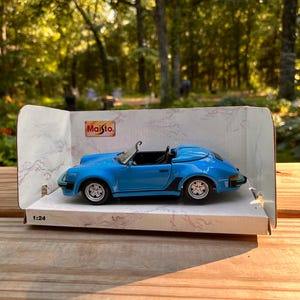 911 Porsche Speedster 1:24, Maisto, New in Box