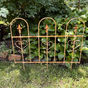 Vintage Garden Border Fence: French Fleur de Lis Trellis, Rusty Metal Decor