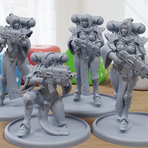 Devine Order Soldaten Sexy Pinup SFW/ NSFW 3D Gedruckt Minifiguren für Sci-Fi / Cyberpunk und Fantasy Miniatur-Tabletop-Spiele - 28mm / 32mm