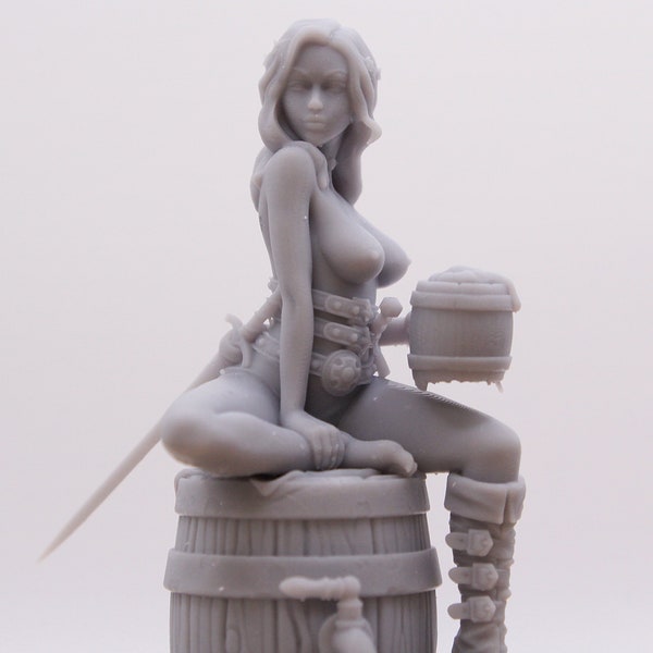 Sexy Jalissa Drinking (Alternative Outfit) - Sexy Pin-Up Fan Art - SFW - NSFW - 3D Resin Print Figure - 75mm Scale