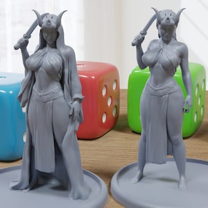 Seductive Priestess Duo - 3D Printed Minifigures for Fantasy Miniature Tabletop Games DND, Frostgrave 28mm / 32mm / 75mm
