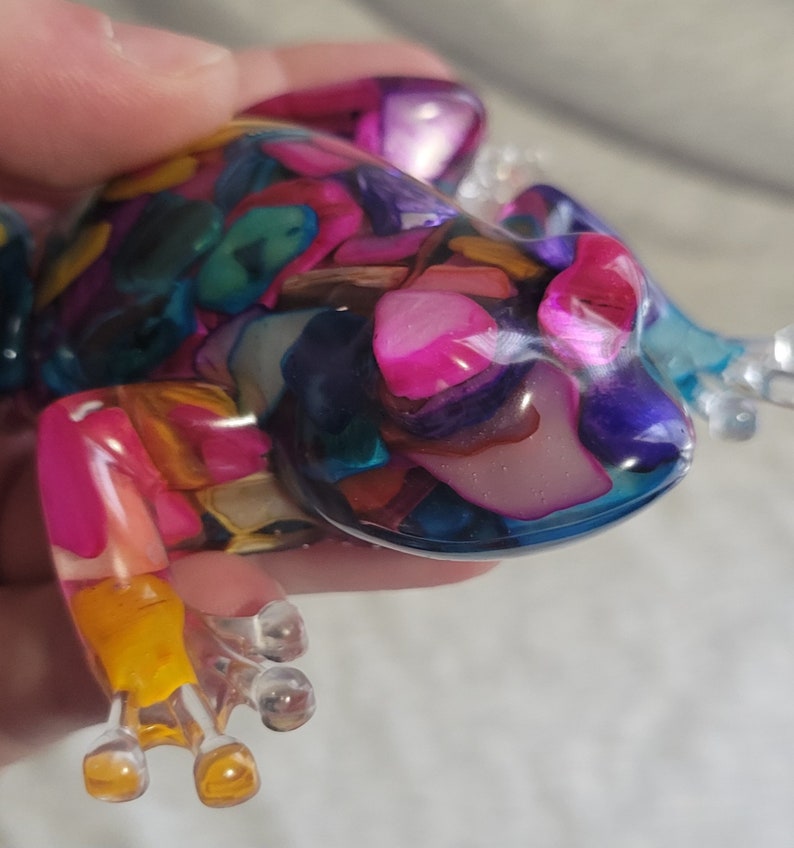 Translucenttree Frog Resin Tree Frog Filled With Multi-colored Shells - Etsy