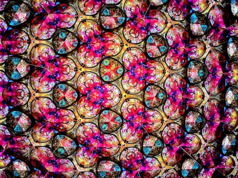 Internal view of the mesmerizing, ever-changing symmetrical patterns created inside the Yabaye kaleidoscope. Visual representation of the therapeutic and meditative optical experience.