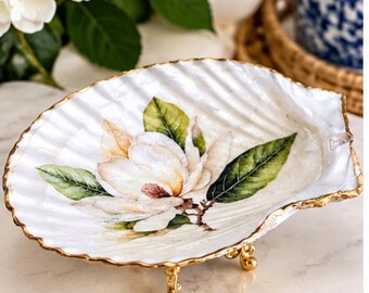 Magnolia Scallop Shell Trinket Dish
