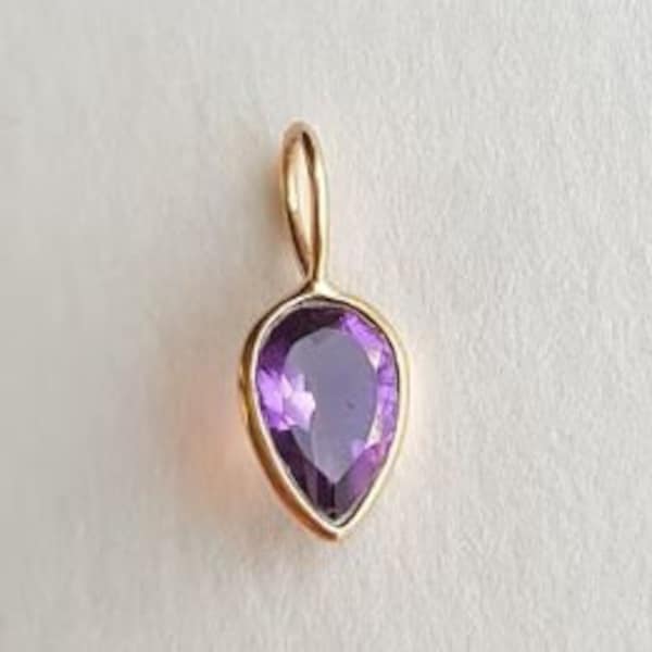 18k Gold amethyst tear Drop Charm. Pear Cut Gemstone handmade gold charm pendant Purple Gemstone lightweight Charm . solid 18 Carat gold .