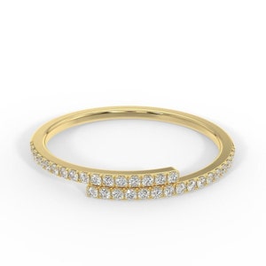 Diamant Gold Band, 14k solid Gold Diamant Ring, zierliche Diamant Ring, Halbe Eternity Ring, Hochzeitsgeschenk, dünne Band, Uma Fine Jewelry