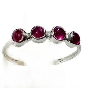 Anillo solitario de rubí auténtico: Anillo de plata 925 hecho a mano, regalo para ella.