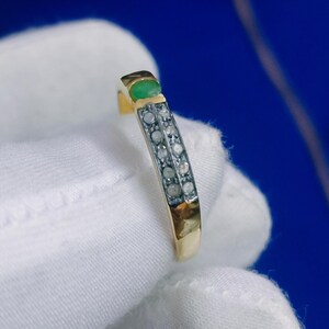 925 Zilveren Halve Eeuwigheidsring met Smaragd en Diamant: Handgemaakte Geboortesteen van Mei, Minimalistische Band, Cadeau