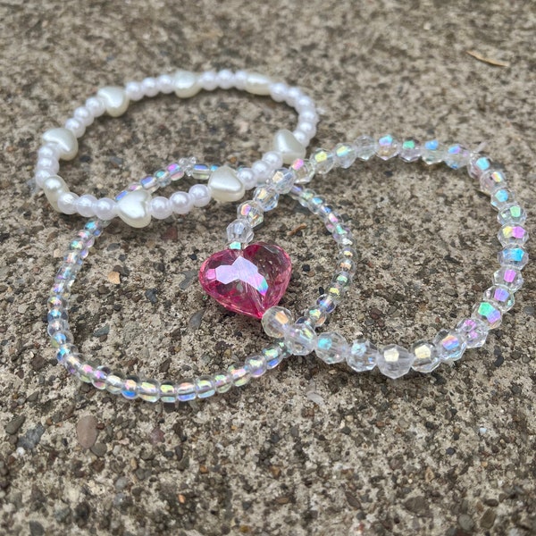 JUMBO HEART BUNDLE - Preppy Heishi 3 Bracelets - 1 Jumbo Crystal Heart Bracelet , 1 Pearly Heart Bracelet , 1 Holographic Crystal Bracelet