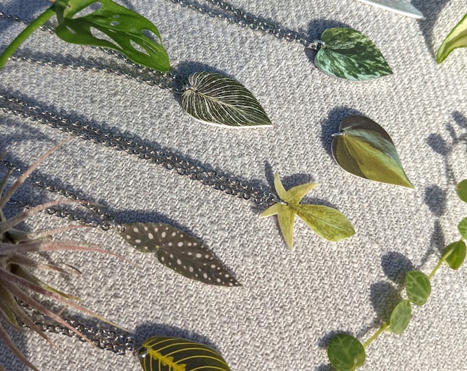 Leaf Necklace main image 1