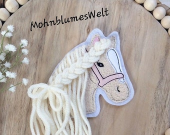 Small appliqué for sibling cone, horse head patch/button for school cone, motif on felt, horse with mane, pony