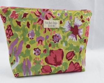 Cosmetic Bag, Zipper Pouch, Zipper Bag, Make Up Bag, Travel Bag, Green Red Bag, Gifts for Women, Gifts Under 30, Floral Bag, OOAK - ZP0005