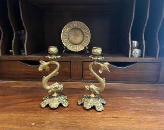 Candelabros antiguos rococó con forma de delfín