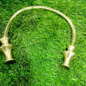 Medieval Celtic Torc Necklace – Handcrafted Brass Choker – Viking Pagan Jewelry – Historical Reenactment Gift for Him or Her