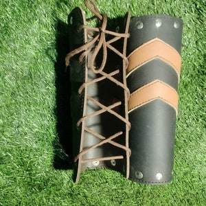 Brassards en cuir de jeu de rôle – Protège-bras faits main pour cosplay et GN | Armure médiévale de protection des mains pour fantaisie, costumes de reconstitution SCA
