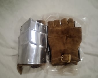 Medieval reenactment gaunlets gloves,medieval gaunlets,cosplay gaunlets,mittens,larp mittens,gloves,viking gloves