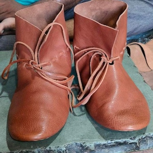 Mittelalterliche Schuhe aus der Zeit des 9.-10.Jahrhunderts | Einteilige Leder-Schuhe für Reenactment, LARP, Winter Geschenke