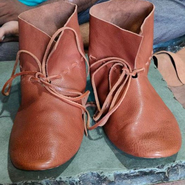 Chaussures Viking Turn authentiques, chaussures du début du Moyen Âge, chaussures du 9e 10e siècle, cadeaux de chaussures d'hiver, chaussures viking, chaussures d'une seule pièce, reconstitution viking