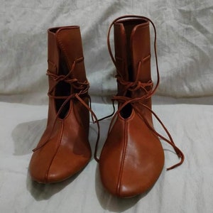 Medieval Viking  Shoes – 9th Century Medieval Leather Shoes | Norse Reenactment Footwear | LARP, SCA, Cosplay | Winter & Christmas Gift