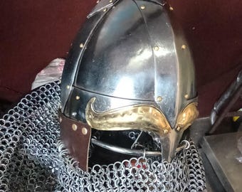 Casco vikingo forjado a mano con cota de malla - Armadura de combate medieval para LARP y SCA
