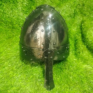 Mittelalterlicher Wikinger Normannen Nasal Helm - Schaukampftauglich - 2 mm Geschwärzter Stahl - Reenactment Rüstung