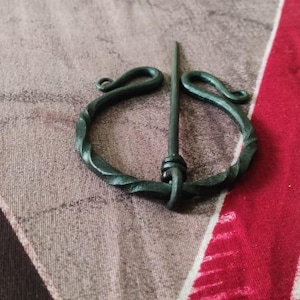 Handmade medieval brooch,Medieval viking brooch pin,viking brooch,hand forged brooch,Medieval gift,christmas gift,forging brooch pin
