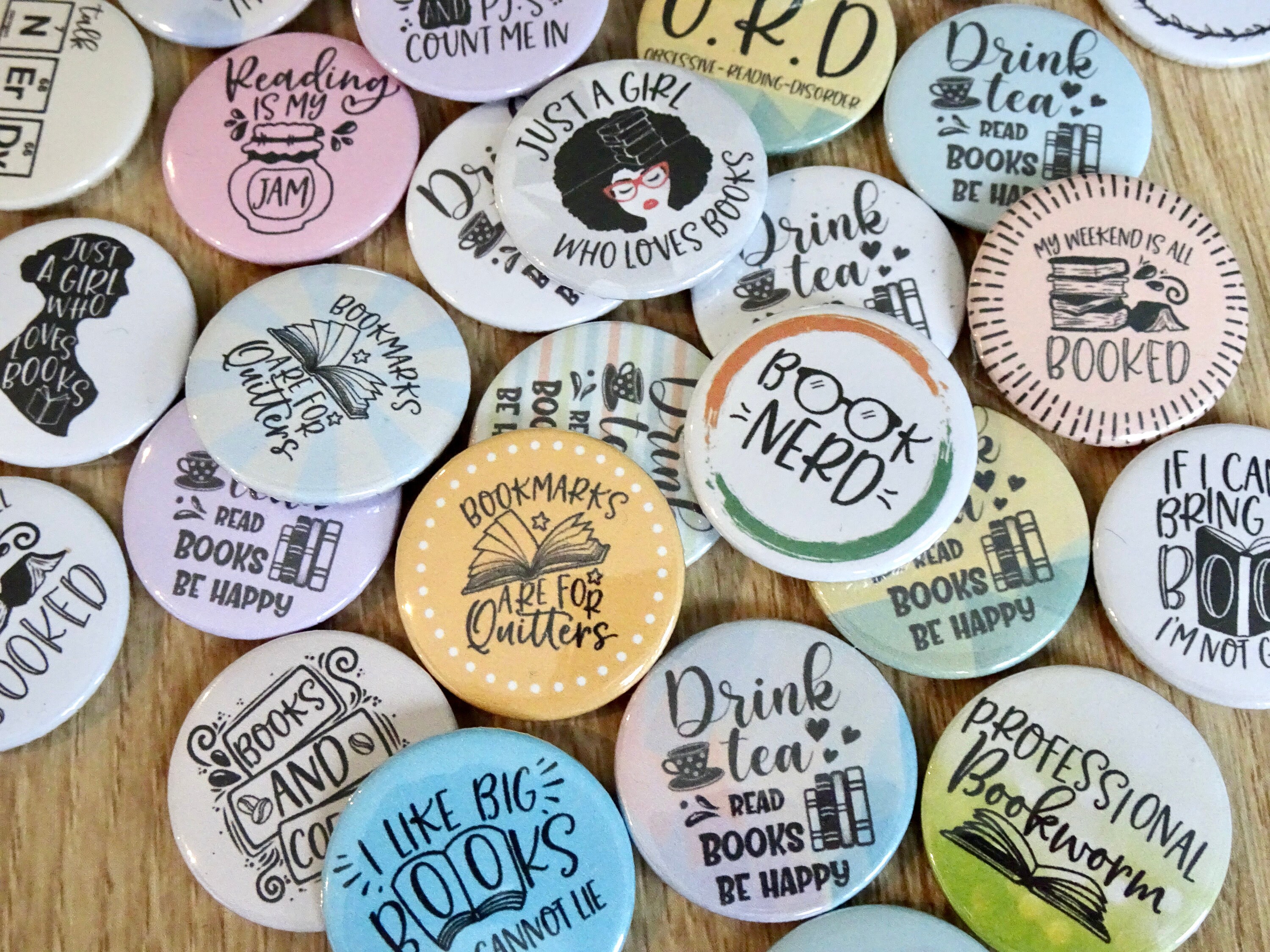 Book Lover Button Badges: Slogan Pin Badges (25mm) - Etsy