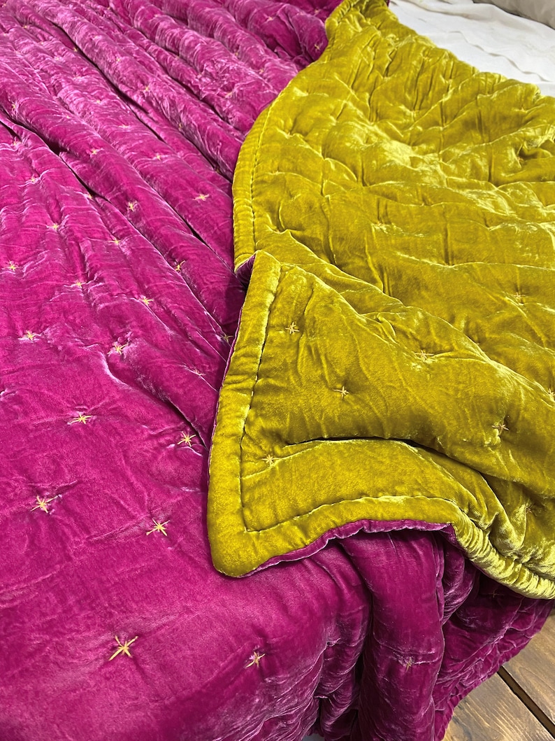 Raspberry Silk velvet throw, Natural Silk Velvet Quilted Blanket,Soft Duvet, Quilted Bedspread, Hand-stitched Throw, bed runner image 2