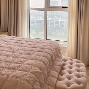 Pale pink Silk velvet throw, Natural Silk Velvet Quilted Blanket, Quilted Bedspread, Hand-stitched Throw, silk blanket, bed runner