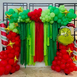 Fringe Backdrop, Streamer Backdrop, Party Backdrop, Photo Backdrop, Red and Green, Grinchmas, Grinch Party, Christmas, Ugly Sweater