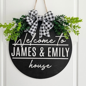 Custom Welcome Door Sign, Front door decor, Wood door hanger sign wreath, Wooden door hanger, Personalized wreath for front door