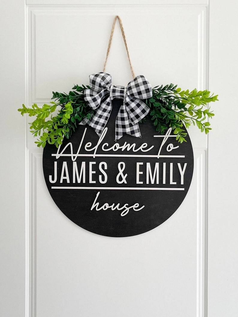 Custom Welcome Door Sign, Front door decor, Wood door hanger sign wreath, Wooden door hanger, Personalized wreath for front door image 1